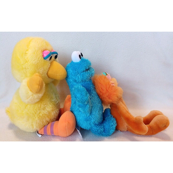 Lot of (3) Sesame Street Characters Big Bird, Zoe, & Cookie Monster Plush - Picture 4 of 16